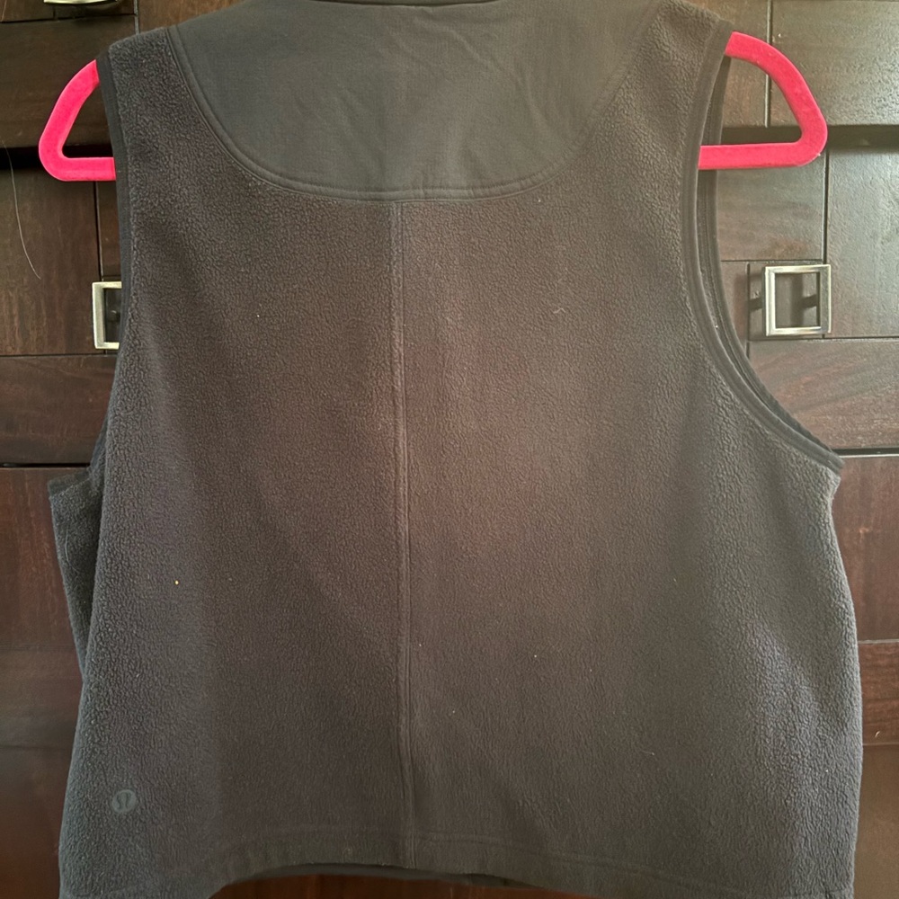 Lululemon Athletica Black Vest - Picture 3 of 3